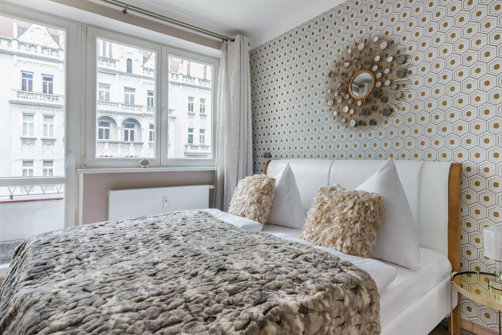 Pastel Art Deco 3Bdr Ruterra Apt Prag Exteriör bild