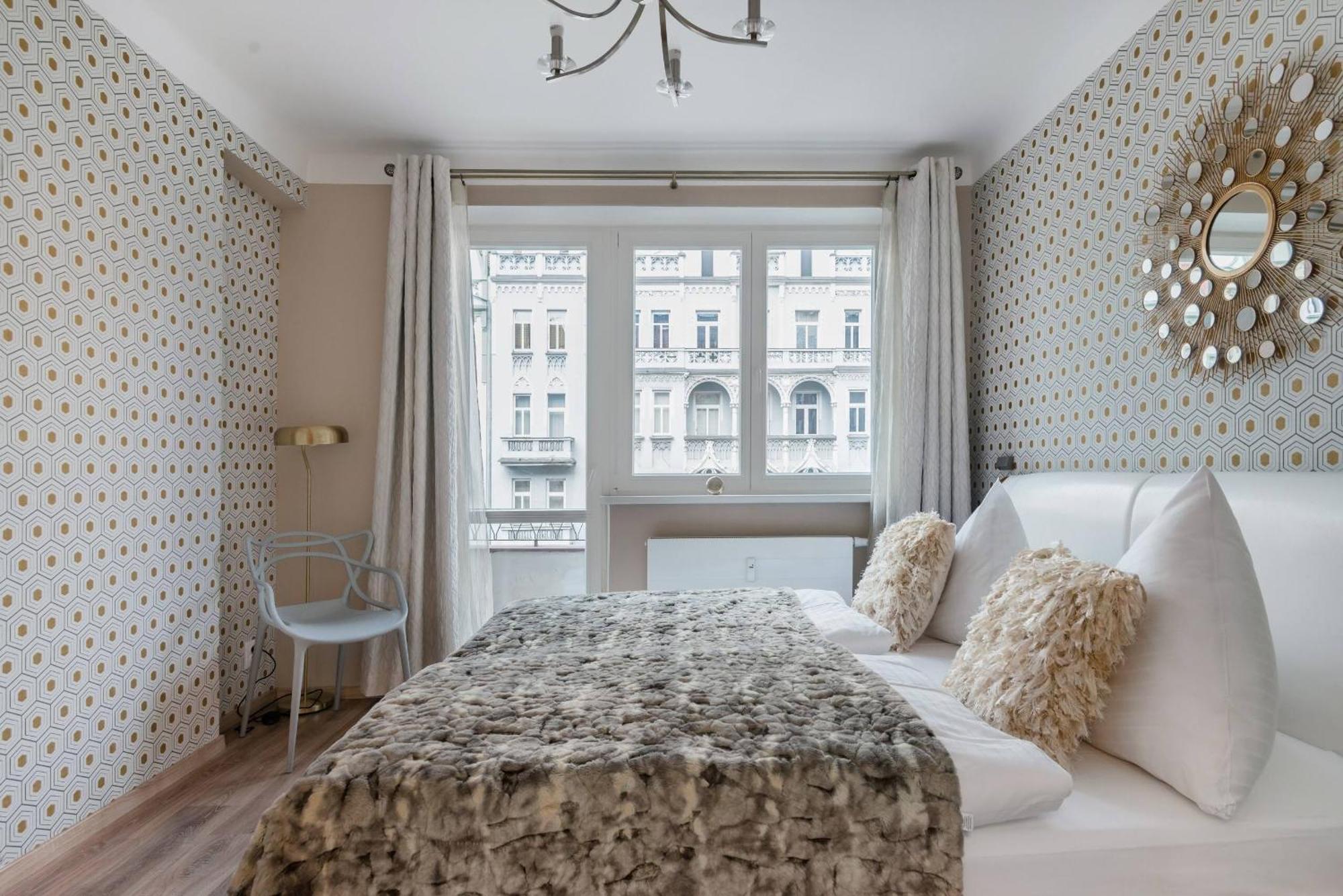 Pastel Art Deco 3Bdr Ruterra Apt Prag Exteriör bild